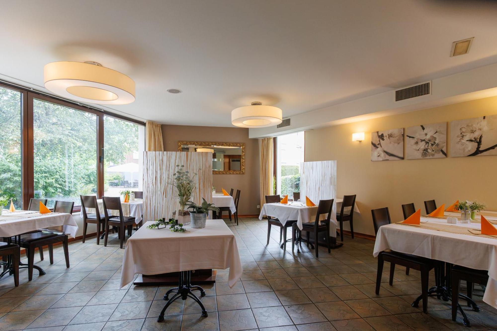 Hotel Restaurant Sonne-Post Murrhardt Exterior foto